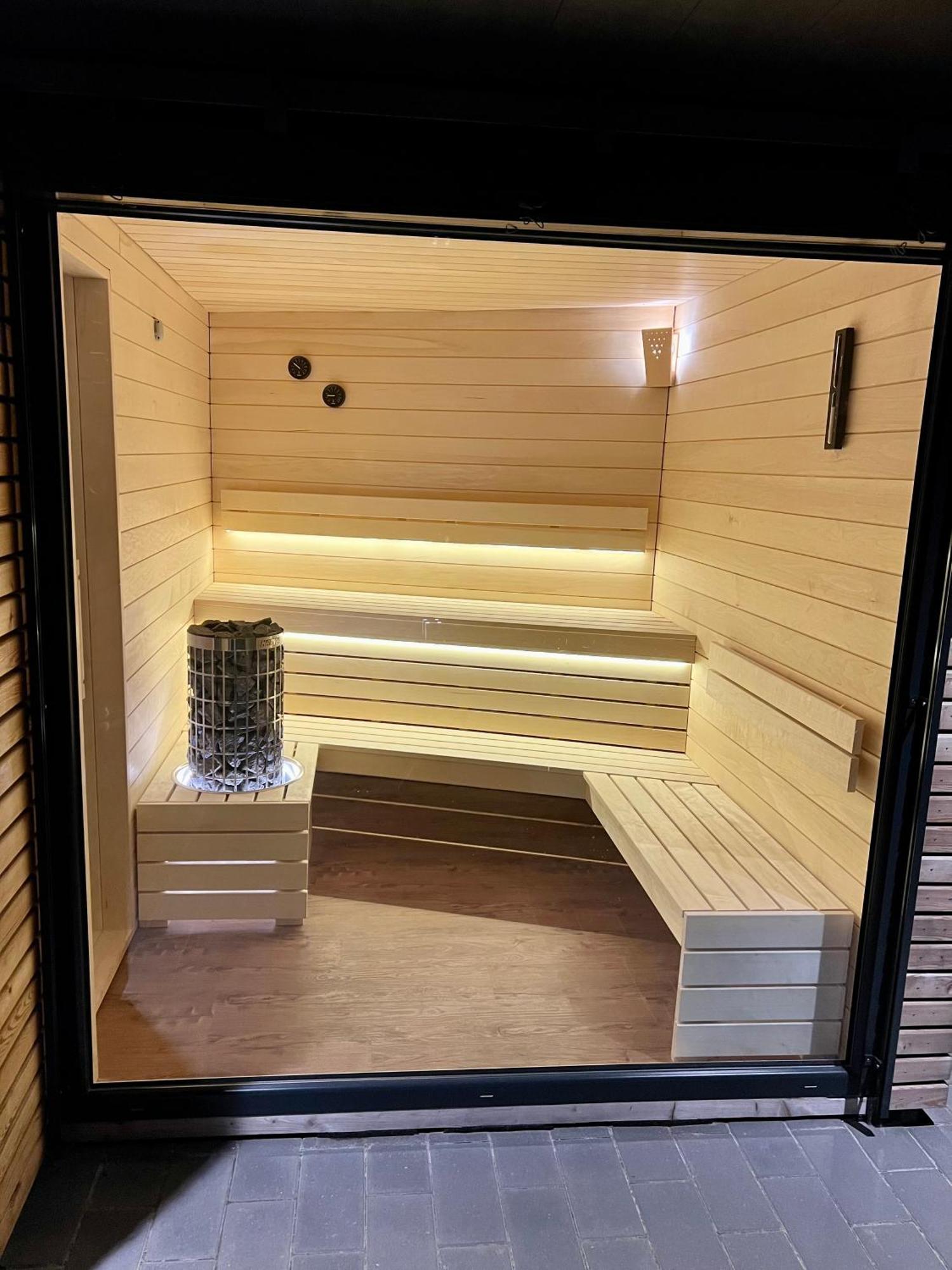 Schoenes Ferienhaus Mit Sauna Am Harkebruegger See In Der Naehe Von Oldenburg Barssel  Buitenkant foto
